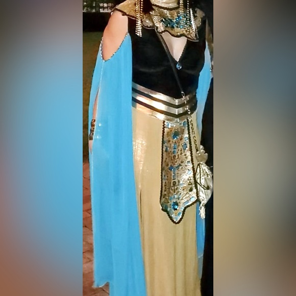 Queen Cleopatra Halloween costume with headpiece customized - Picture 2 of 10